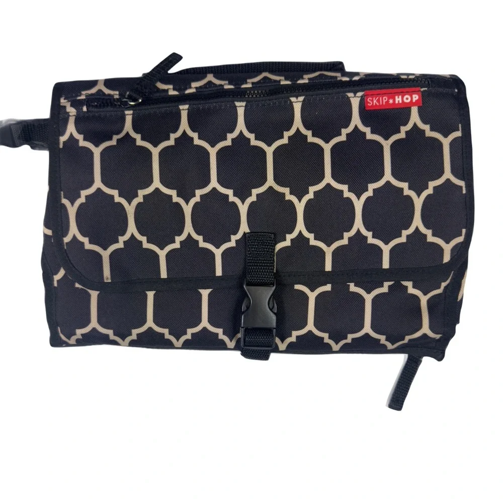 Skip Hop Travel Diaper Changing Pad Station & Bag Unisex black & tan